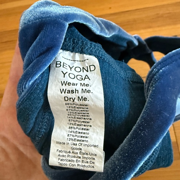 Beyond Yoga Converge Cropped Tank - Picture 10 of 10